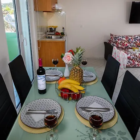 Apartament 25