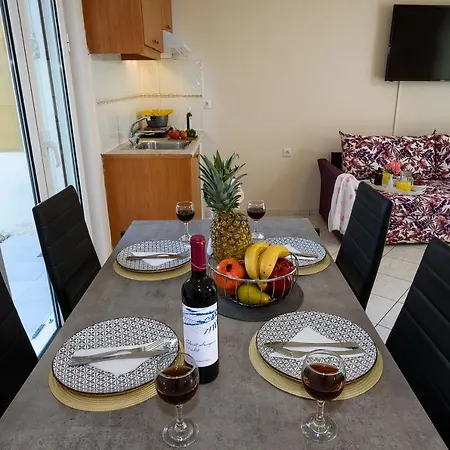 Apartament 25 *