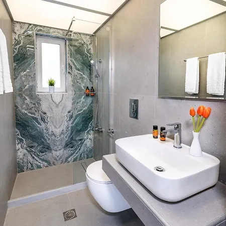 25 Apartament